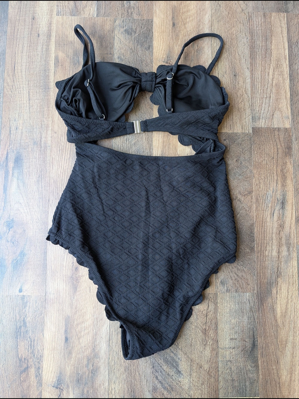 Cupshe Black Cutout Scalloped One-Piece Swimsuit - Picture 2 of 3